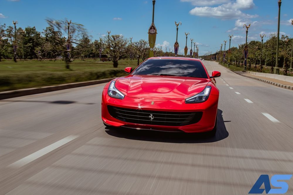 FERRARI GTC4 LUSSO T รถครอบครัวที่มาพร้อมกับความแรง