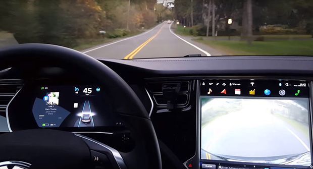 ผู้ขับขี่ Tesla ประสบอุบัติเหตุเสียชีวิตขณะอยู่ในโหมด “ขับขี่อัตโนมัติ”