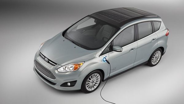 Ford เปิดตัว C-MAX Solar Energi มาพร้อมหลังคาโซลาร์เซลส์