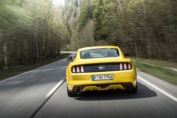 Ford Mustang ขึ้นแท่นรถสปอร์ตที่ขายดีที่สุดในโลก
