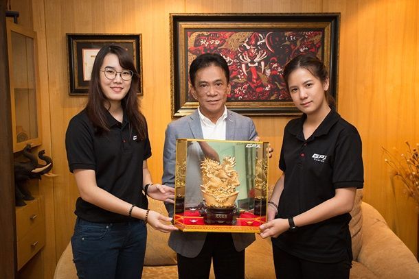 GPX เข้ามอบของขวัญ พร้อมอวยพรเนื่องในโอกาสวันคล้ายวันเกิด คุณจาตุรนต์ โกมลมิศร์