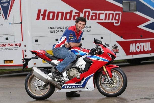 Guy Martin ตัดสินใจแท็คทีม John McGuinness ลุย TT ใต้ปีก Honda Factory