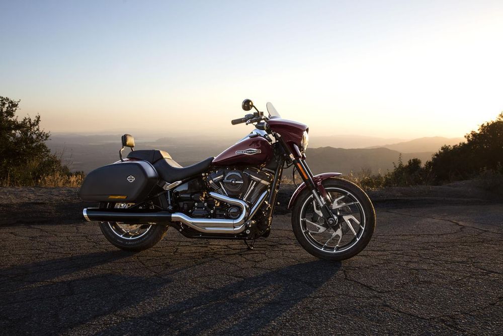 Eicma2017: Harley-Davidson Sport Glide Softail หนึ่งในร้อยรถรุ่นใหม่ของค่ายตราโล่