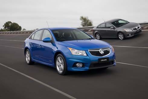 เผยโฉม Holden/Chevrolet Cruze Series II Sedan ปี 2011 มากับเครื่องยนต์ทางเลือกใหม่