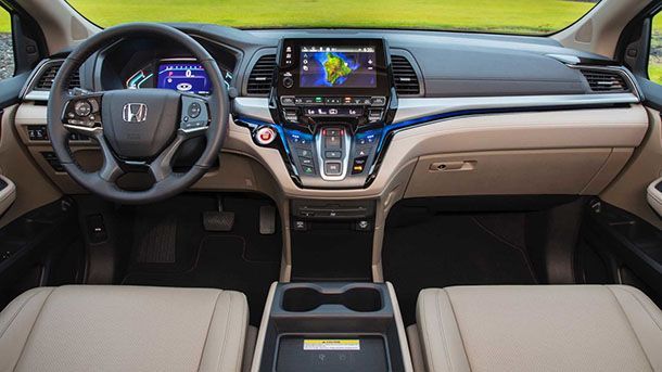 มาไง? เผยแอพความบันเทิงในรถ Honda Odyssey มี “ภาพยนตร์สำหรับผู้ใหญ่”