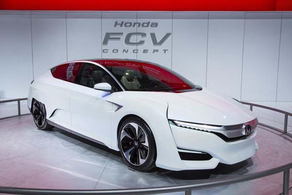 Honda จะผลิตรถไฮโดรเจนฟิวเซลออกจำหน่ายในวงกว้างภายในปี 2020