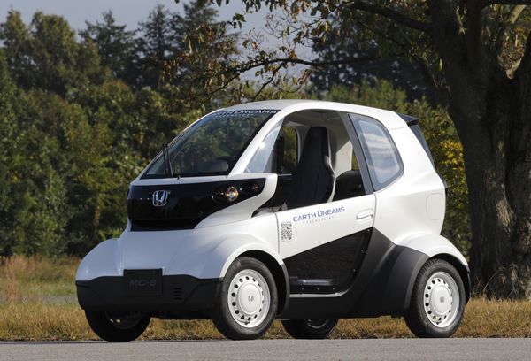 จิ๋วแต่แจ๋ว Honda MC-β รถพลังไฟฟ้าหน้าตาเหมือนรถกอล์ฟ