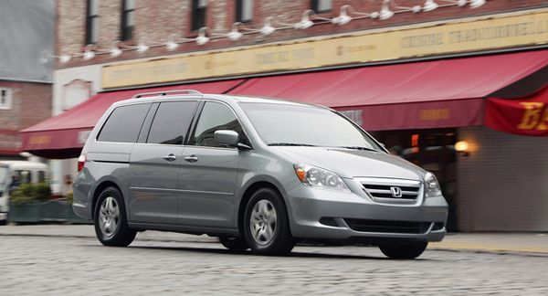 Honda เรียกคืน Odyssey เกือบ 9 แสนคันหลังพบปัญหาปั๊มเชื้อเพลิงที่อาจเกิดไฟลุกไหม้