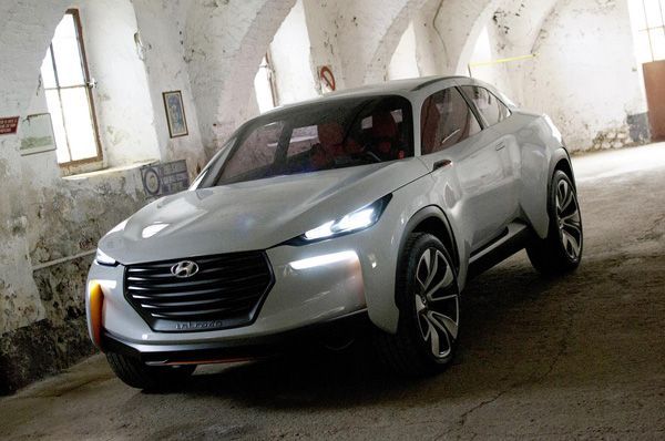 Hyundai Intrado รถครอสโอเวอร์แนวสปอร์ตจากแดนกิมจิ