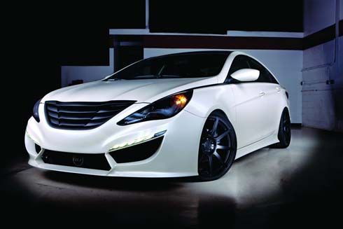 Hyundai Sonata Turbo ปี 2011 ผลงานการแต่งร่วมกับ RIDES และ 0-60 Magazine
