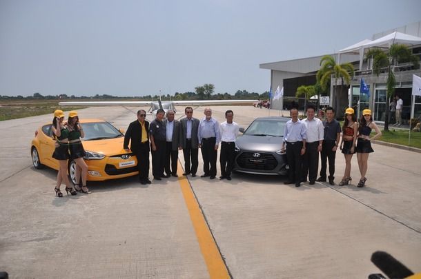 All-New Hyundai Veloster และ Veloster Sport Turbo อีกระดับของนวัตกรรมที่ให้ความสุนทรีย์ในการขับขี่ ควบคู่กับความหรูหรา โฉบเฉี่ยว และทันสมัย