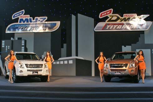 Isuzu D-Max และ MU-7 Super Titanium ปี 2011 ไมเนอร์เชนจ์ พร้อมเปิดราคา 40 รุ่นย่อย
