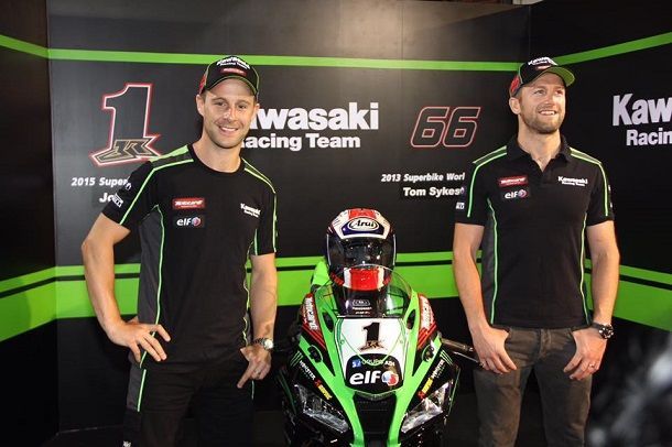 กระทบไหล่สองแชมป์โลกก่อนลุย WSBK ใน Kawasaki Racing Day 2016