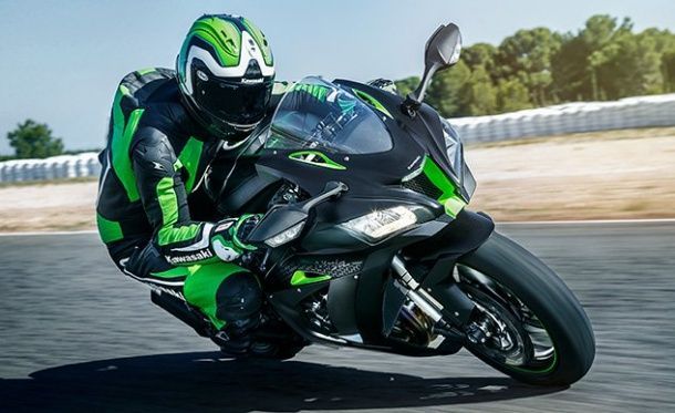 TIME2017: Kawasaki ZX-10R SE ซูเปอร์ไบค์สเป็กเทพติดโช้คไฟฟ้าราคา 8.85 แสน