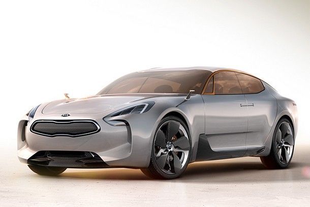 Kia เตรียมอวดโฉม GT Sedan และ Stinger Coupe สำหรับปี 2018 เร็วๆ นี้