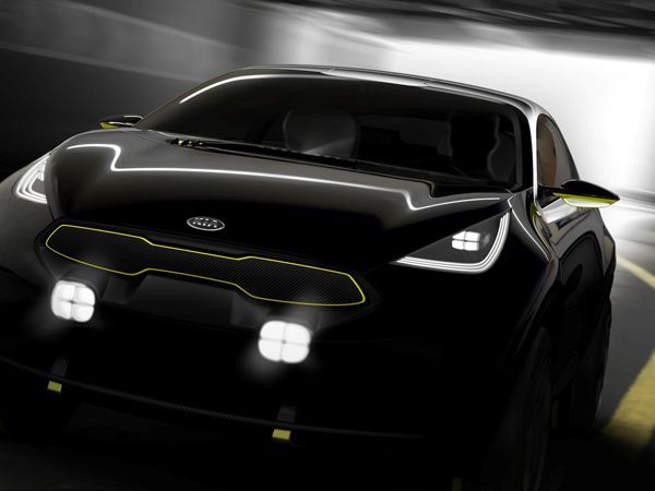 Kia ปล่อยภาพทีเซอร์รถคอมแพกต์ครอสโอเวอร์รุ่นใหม่ จ่อโชว์ตัวจริงเดือนหน้า