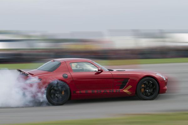 Kleemann ยัดซูเปอร์ชาร์จ เติมพลัง Mercedes-Benz SLS AMG