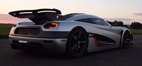 ชมคลิป Koenigsegg One:1 สร้างสถิติโลก 0-300-0 กม./ชม.