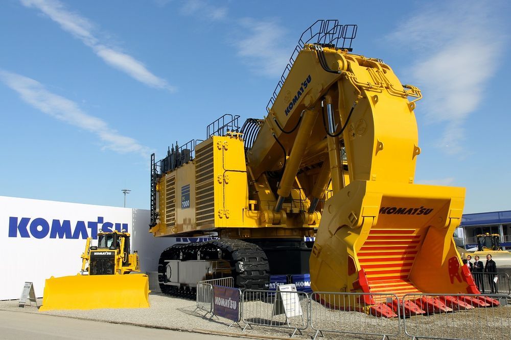 KOMATSU ชี้ตลาดเครื่องจักรกลหนักปีนี้ทรงตัว ภาครัฐ-เอกชนยังชะลอการลงทุน