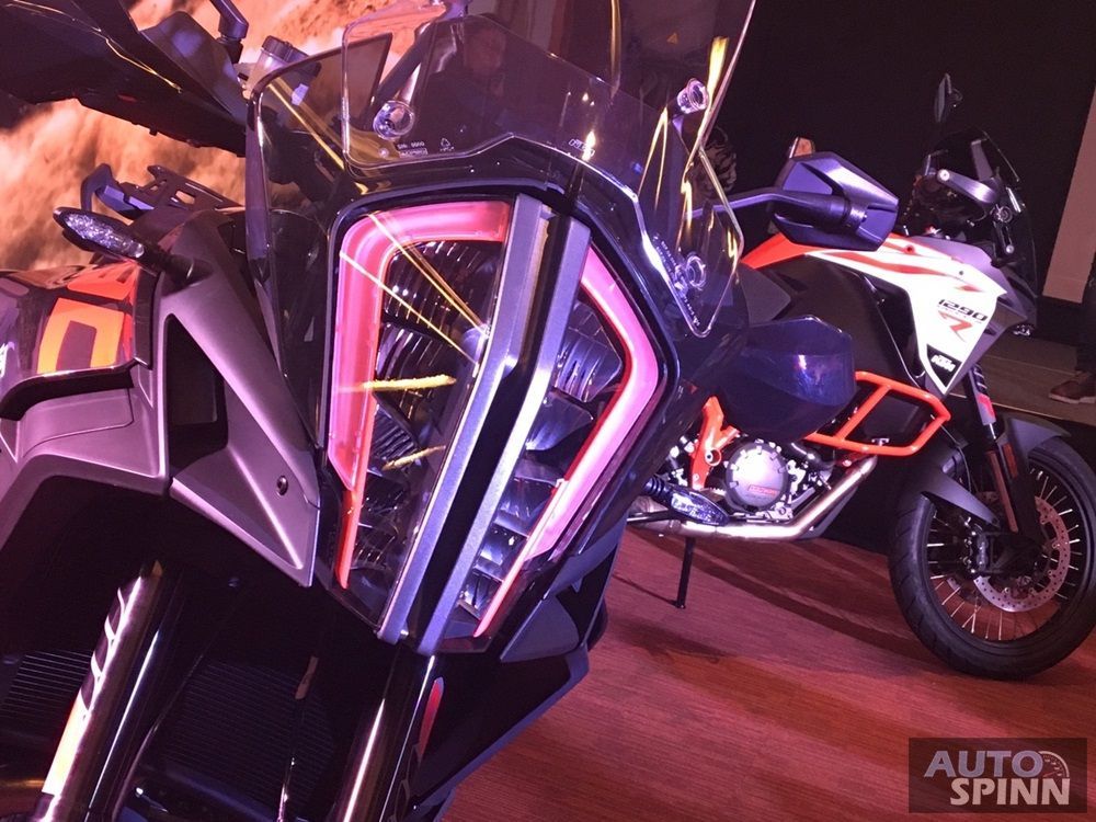 เปิดตัว KTM 1090Adventure และ 1290Adventure เพิ่มแรงม้าเปลี่ยนหน้าตาราคาเริ่มไม่ถึง 1 ล้านบาท
