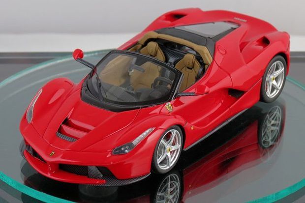 ชมรถสเกลโมเดลไปก่อน LaFerrari Spider ขนาด 1:43