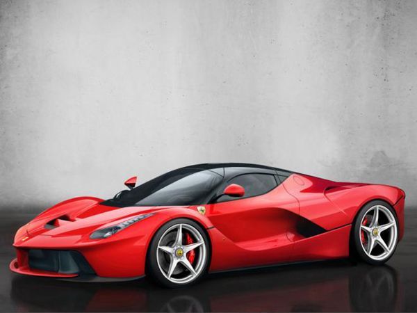 ไม่เทพอย่างที่คิด LaFerrari เบรกพัง แหกโค้งในสนามทดสอบฟิออราโน