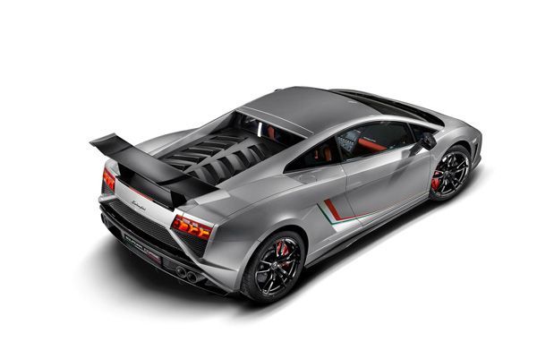 กระทิงตัวแข่ง Lamborghini Gallardo LP 570-4 Squadra Corse