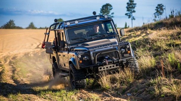 Land Rover Defender จาก Project Viper กับความบึกบึนขั้นสุด