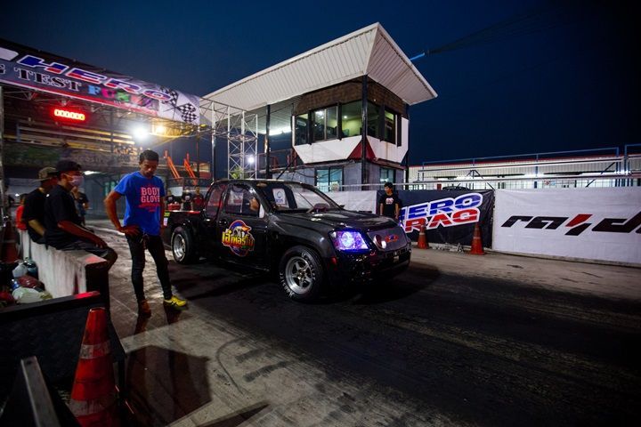 RAIDENTRIES จัดทดสอบยางรถบ้านสายพันธ์แข่ง HERO STREET DRAG