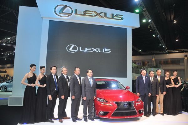 Lexus IS300h สปอร์ตซีดานไฮบริด สุดหรู ครั้งแรกในเอเชียแปซิฟิค สัมผัสได้ที่บูท Lexus ในงาน Motor Show
