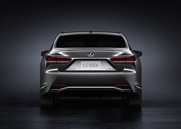 Lexus วางเป้ายอดขายลดลง ชี้ไม่มีรถรุ่นใหม่ทำตลาด