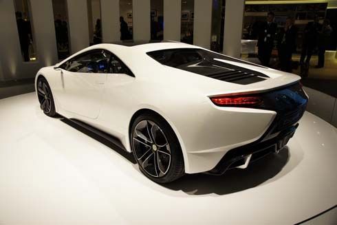 Lotus Esprit คูเป้ 2 ที่นั่ง เครื่องยนต์ Lexus V8 620 แรงม้า เผยโฉมก่อนขายในปี 2013