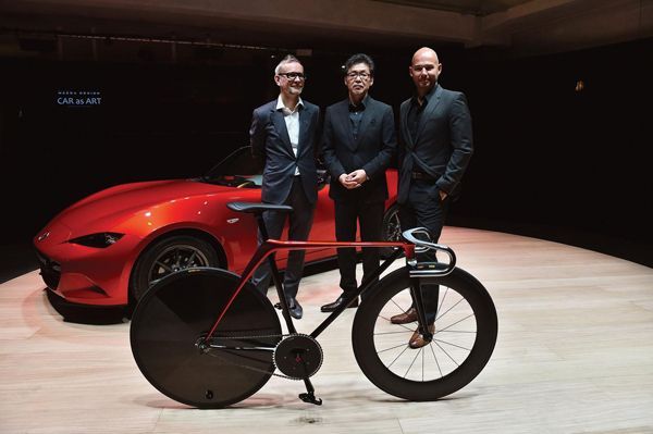 Mazda โชว์ทักษะการออกแบบ “จักรยาน” และ “โซฟา” ด้วยเอกลักษณ์ KODO