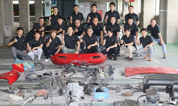 แฟนๆ ปรบมือให้ Mazda เปิดตัวโครงการบูรณะ MX-5 รุ่นแรก