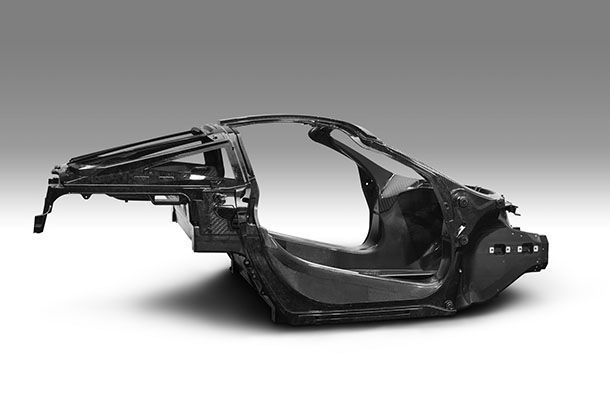 McLaren เตรียมเปิดตัว 650S รุ่นใหม่ น้ำหนักเบากว่าเดิม