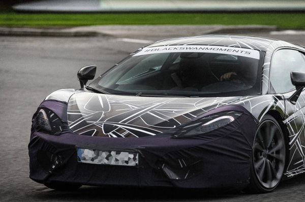 McLaren ยืนยันใช้ชื่อ “Sports Series” ซูเปอร์คาร์รุ่นใหม่ออกขายกลางปีหน้า