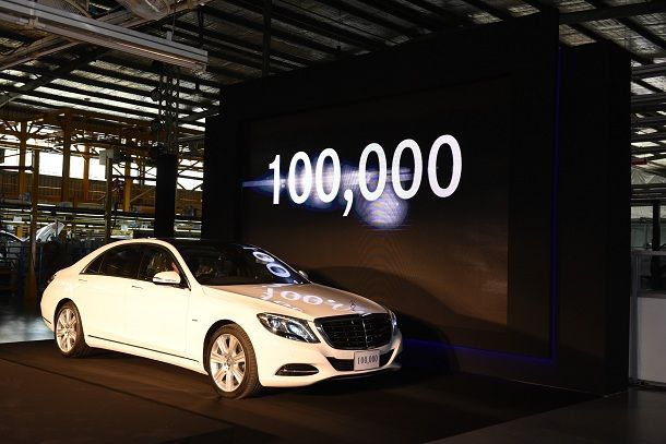 Mercedes-Benz ฉลองประกอบรถในไทยครบ 1 แสนคัน ต่อสัญญาและลงทุนขยายโรงงานร่วมกับธนบุรีประกอบรถยนต์