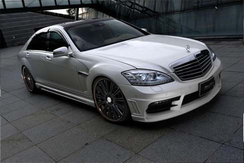Mercedes-Benz S-Class W211 Black Bison ในชุดแต่งปรับปรุงใหม่จาก Wald International
