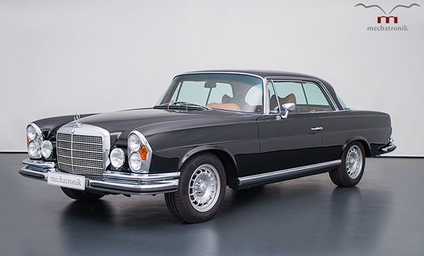 คุณปู่ซู่ซ่า! Mercedes-Benz W111 รุ่นปี 1970 วางขุมพลัง AMG V8