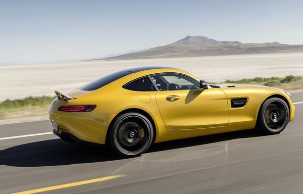 Mercedes-Benz โชว์เทคโนโลยีเครื่องยนต์ V8 ทวินเทอร์โบใน AMG GT