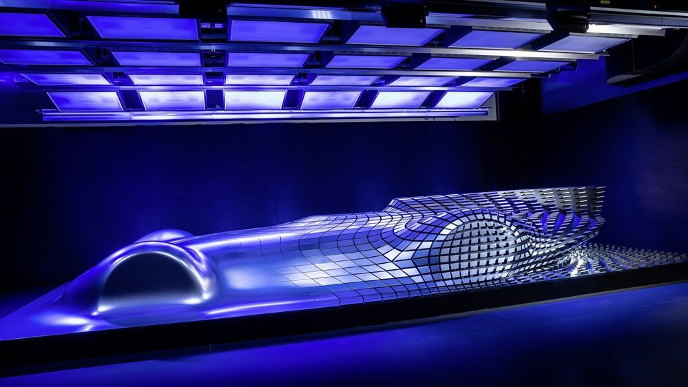 เปิดตัวรถต้นแบบ Mercedes Electric Silver Arrow ที่ Pebble Beach