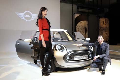 MINI Rocketman Concept รถเล็กขนาด 3+1 ที่นั่ง เผยโฉมที่ Milan Fashion Week