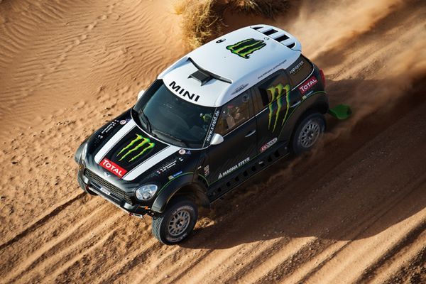 MINI เฮลั่น! Countryman ALL4 กวาดแชมป์ดาการ์ แรลลี่ 2014