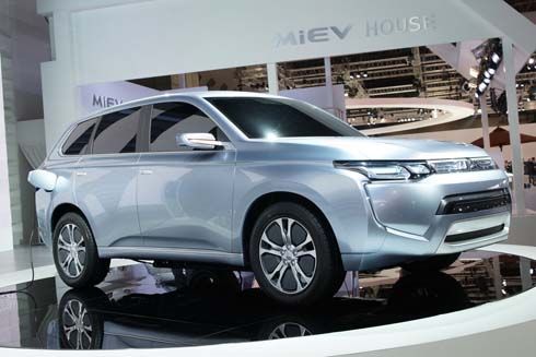 Mitsubishi Concept PX-MiEV II Plug-In Hybrid สะท้อนดีไซน์ Outlander ตัวใหม่