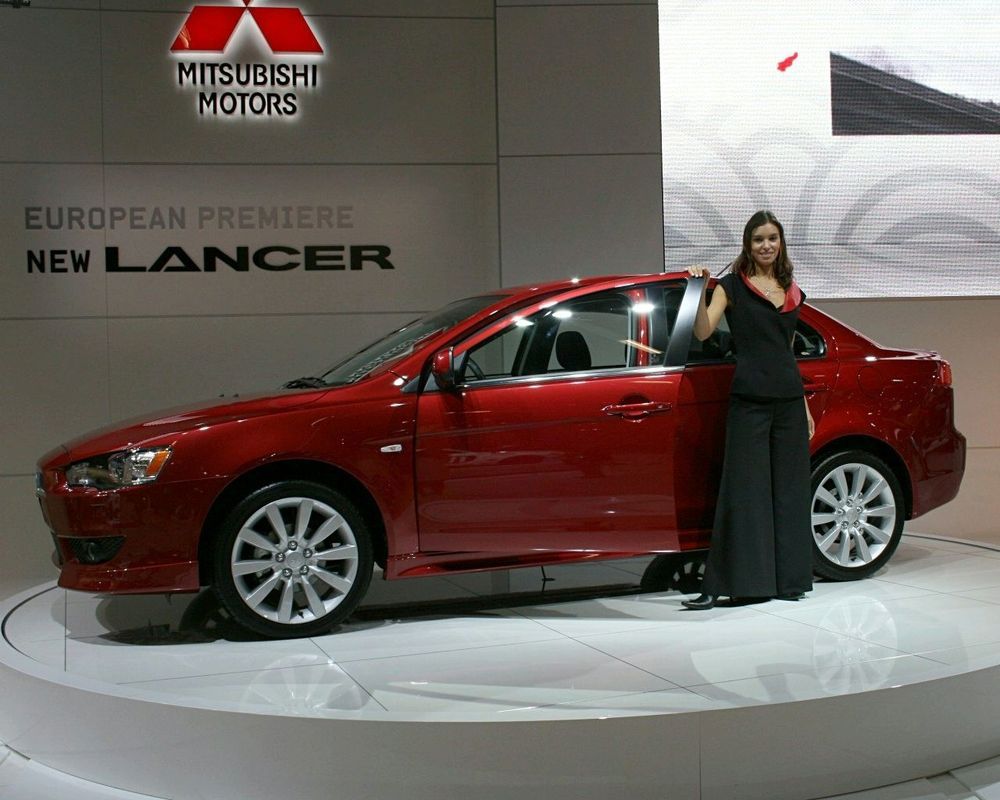Mitsubishi เตรียมผลิตรถซีดานรุ่นใหม่บนพื้นฐานเดียวกับ Renault-Nissan