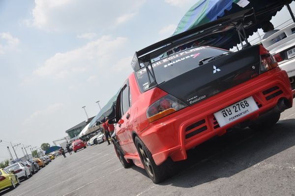 บรรยากาศเล็กน้อยกับงาน Mitsubishi Top Speed Drag Racing 2013