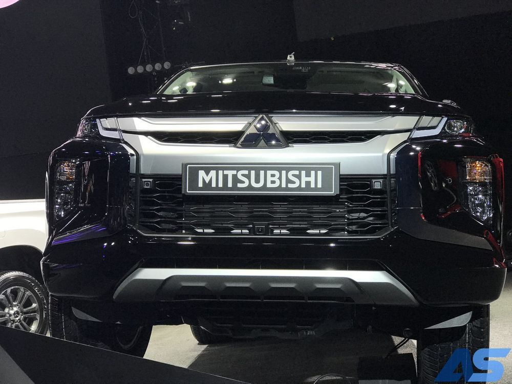 à¸à¸¶à¸à¹à¸§à¸¥à¸²à¹à¸à¸¢à¹à¸à¸¡ Mitsubishi Triton à¸à¸£à¸±à¸à¸à¸£à¸¸à¸ à¹à¸à¸´à¹à¸¡à¸à¸§à¸²à¸¡à¸à¸±à¸à¸ªà¸¡à¸±à¸¢