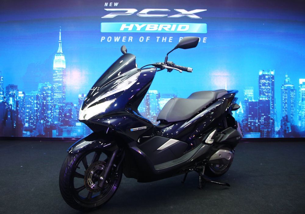 New Honda PCX Hybrid ครั้งแรกกับมอเตอร์ไซค์ วางจำหน่ายสิงหาคมนี้