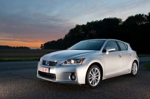 อัพเกรด Lexus CT 200h รุ่นปี 2013 แฮทช์ไฮบริด มาพร้อมระบบนำทางรุ่นใหม่