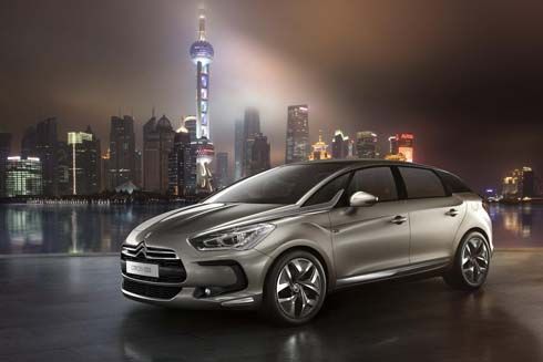 ประธานาธิบดีฝรั่งเศสคนใหม่เลือกใช้รถไฮบริด Citroën DS5 เป็นรถประจำตำแหน่ง
